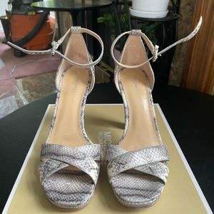 Michael Kors size 7.5 leather heels